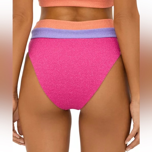 New Beach Riot Bikini Set - Picture 3 of 7